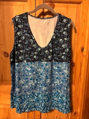 Sleeveless Blue Floral Mixed-Print Tank Top